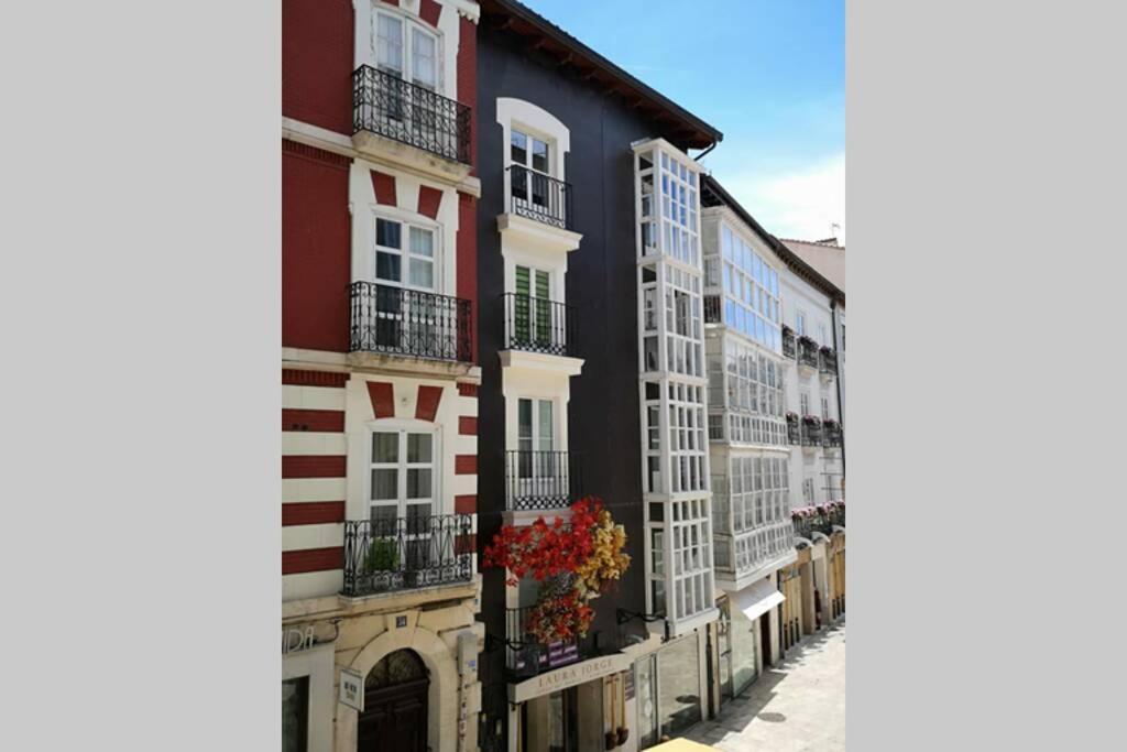 דירות Tu Hogar En El Camino. Burgos Centro. Vut. Wifi מראה חיצוני תמונה